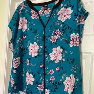 Torrid Challis Floral Blouse Sz 1